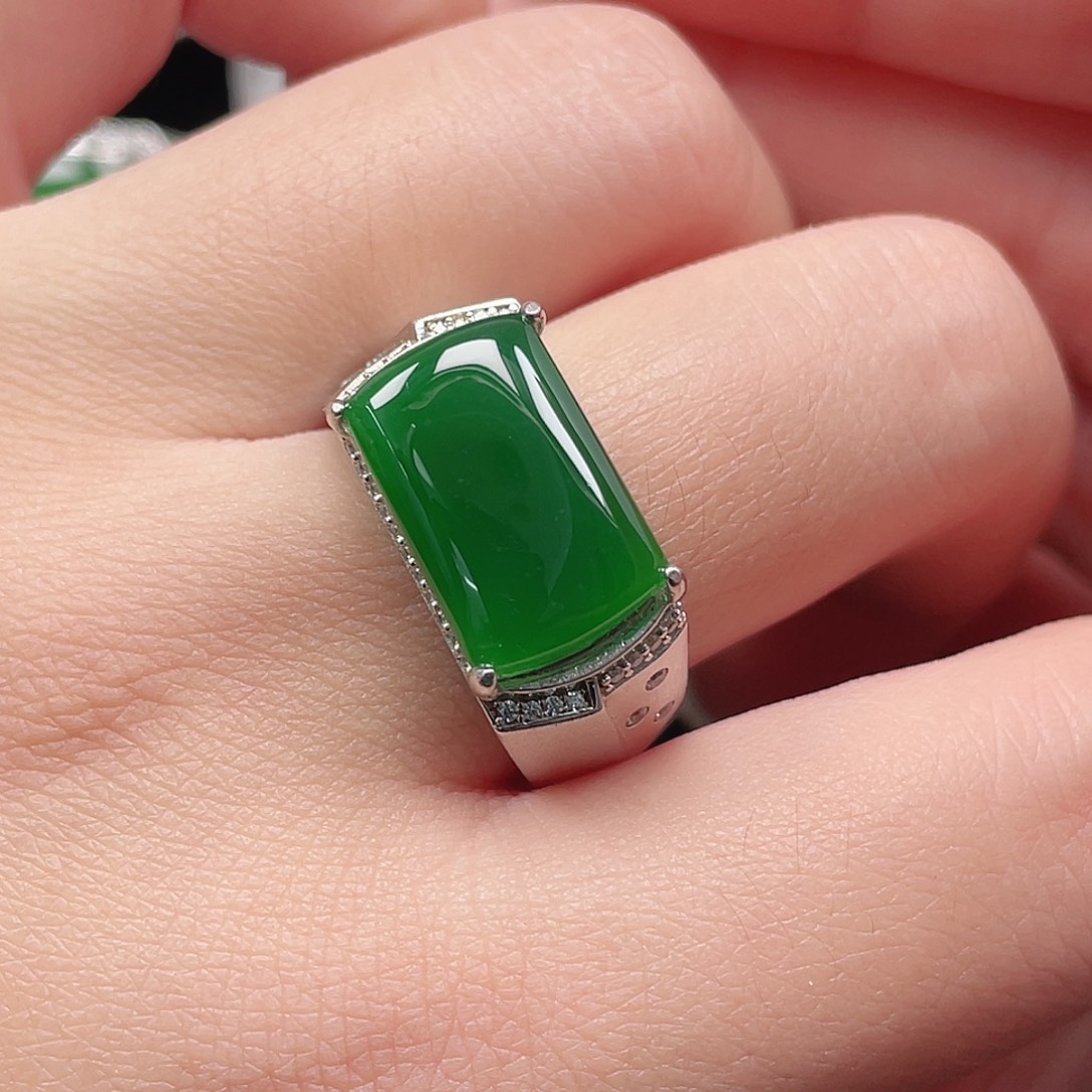 翡翠银S925镶嵌戒指没有运费险3391