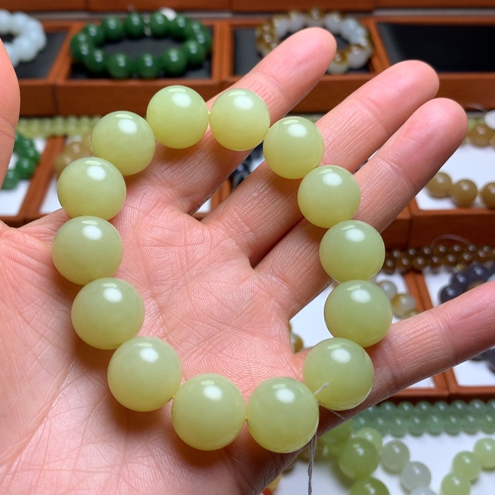 和田玉手串未镶嵌