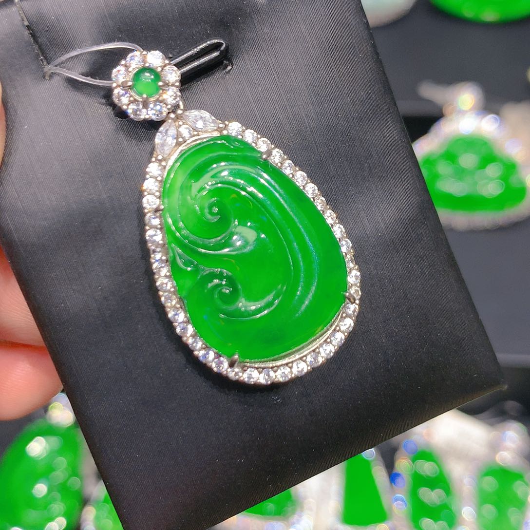 颈饰银S925镶嵌翡翠00088