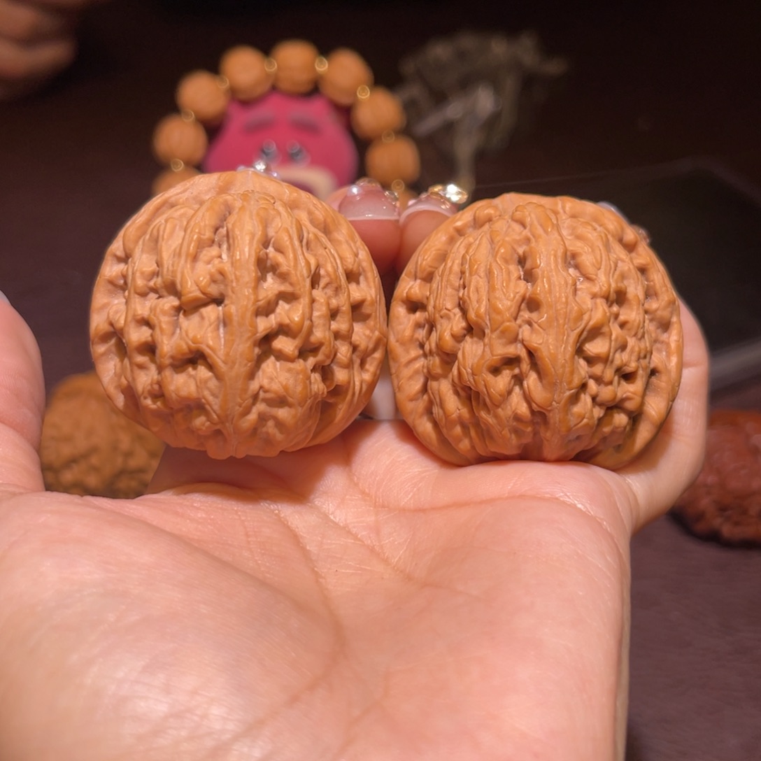 文玩核桃把件44红锦鲤