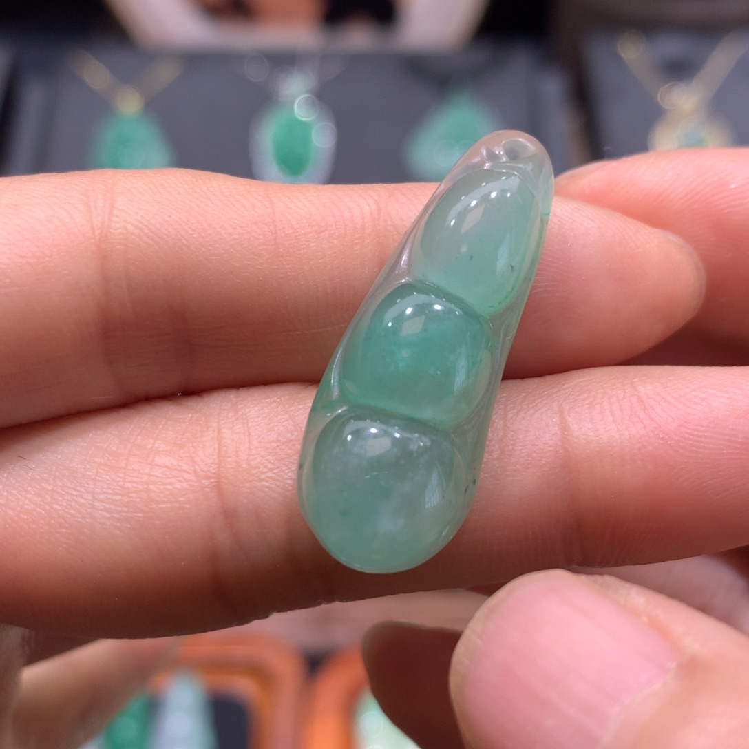 石英质玉非金属吊坠