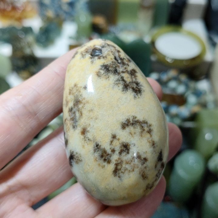 岫玉未镶嵌原石款式