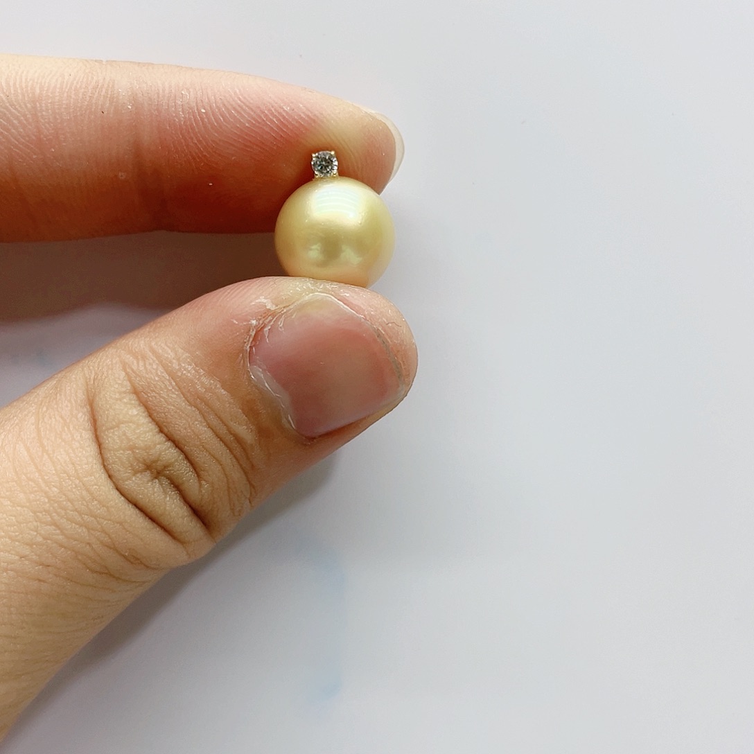 海水珍珠颈饰18K金镶嵌