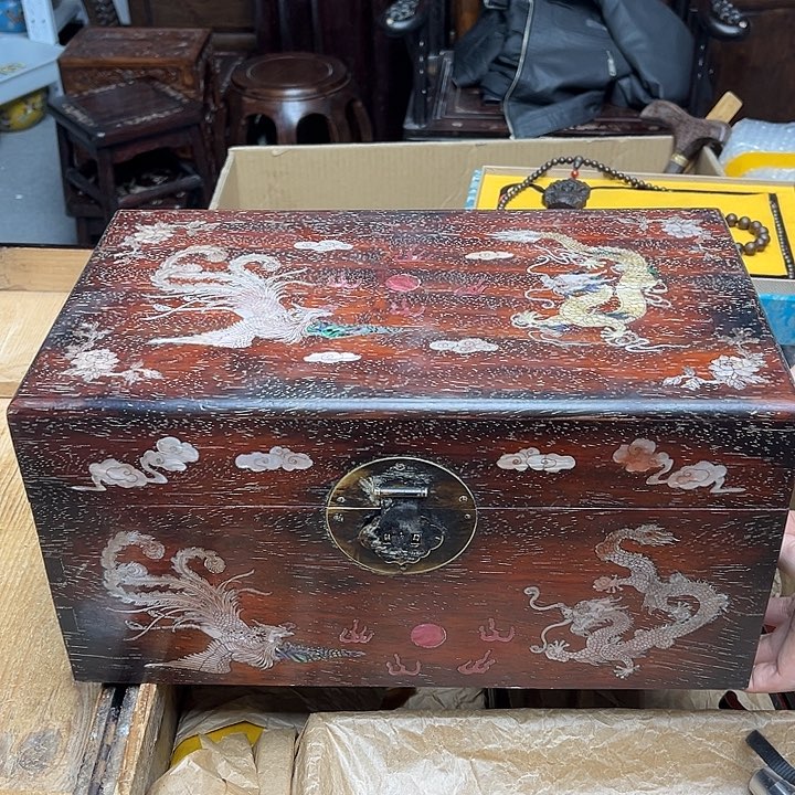 大叶紫檀（黑酸枝木类）