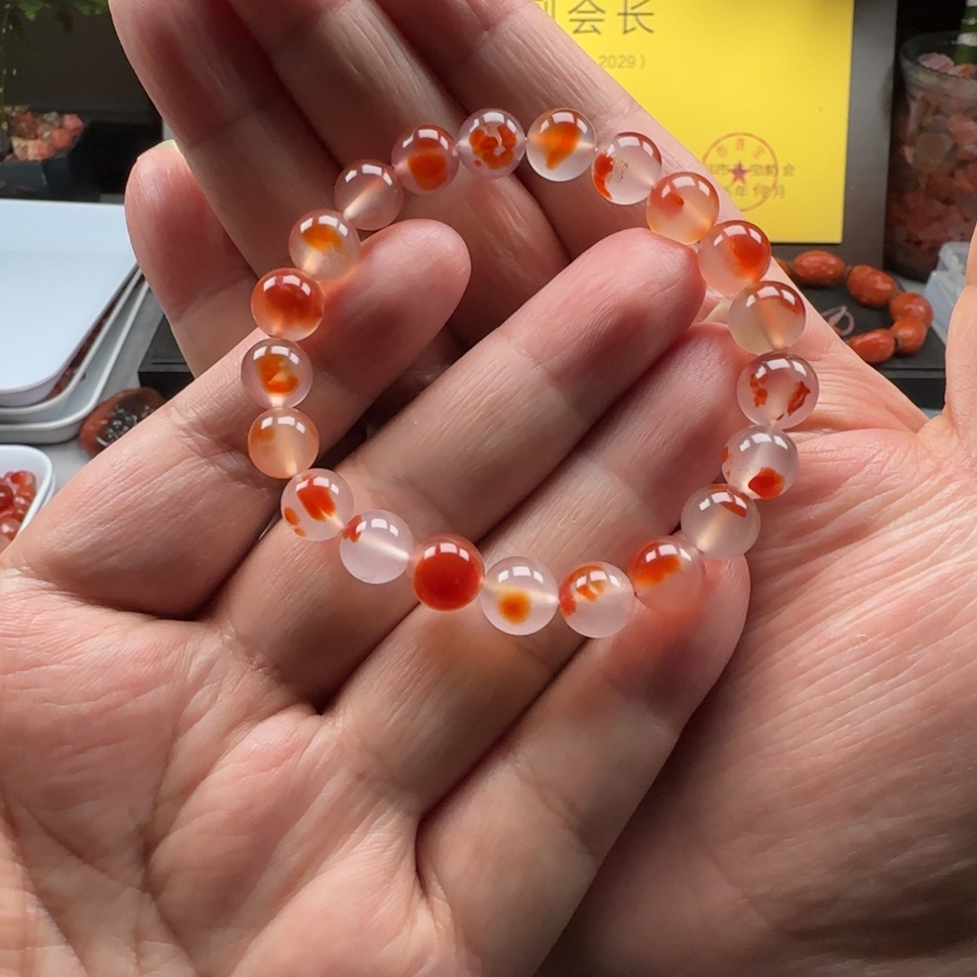 南红玛瑙未镶嵌9➕干掌飘花手串