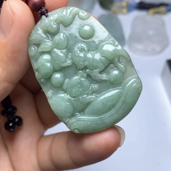 颈饰未镶嵌翡翠翡翠