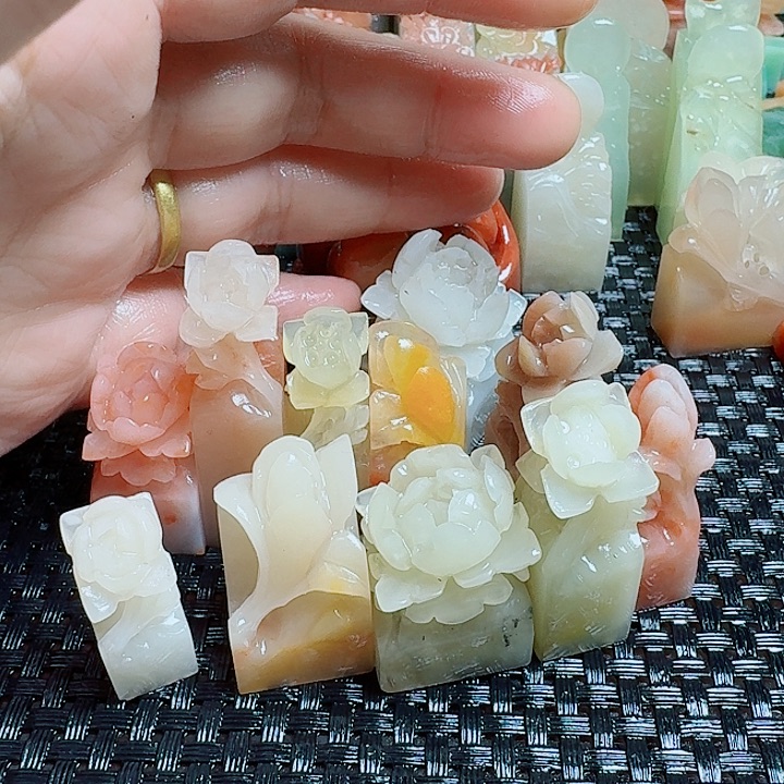 虎***写老挝石真真正正章