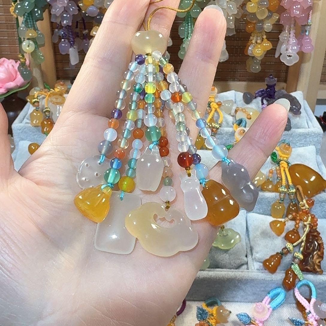 玛瑙/玉髓福利款挂件通货料子不挑带有包容点未镶嵌