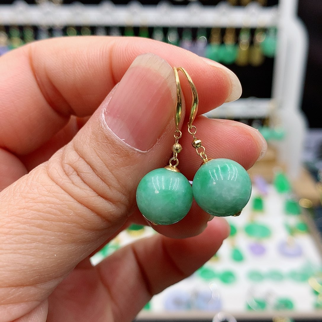 翡翠耳饰18K金镶嵌的