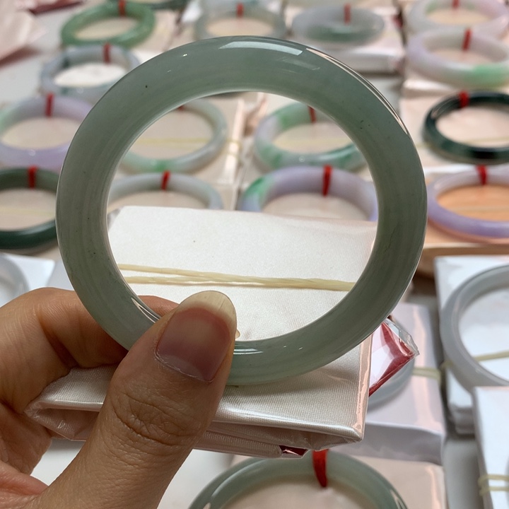 翡翠未镶嵌手镯圆条56.3