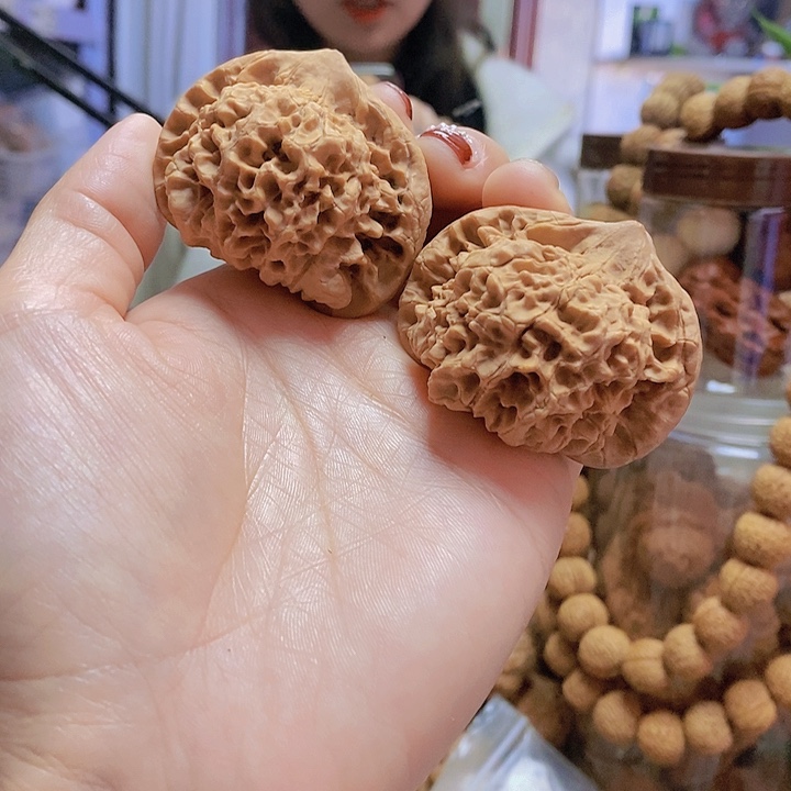 【闪购商品】文玩核桃把件50矮壮官帽