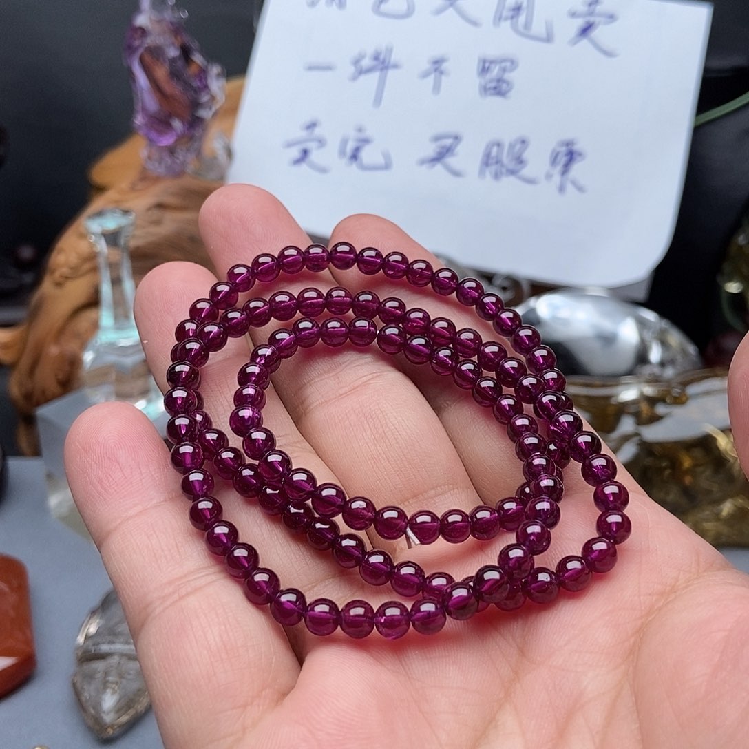 公***明未镶嵌手链石榴石