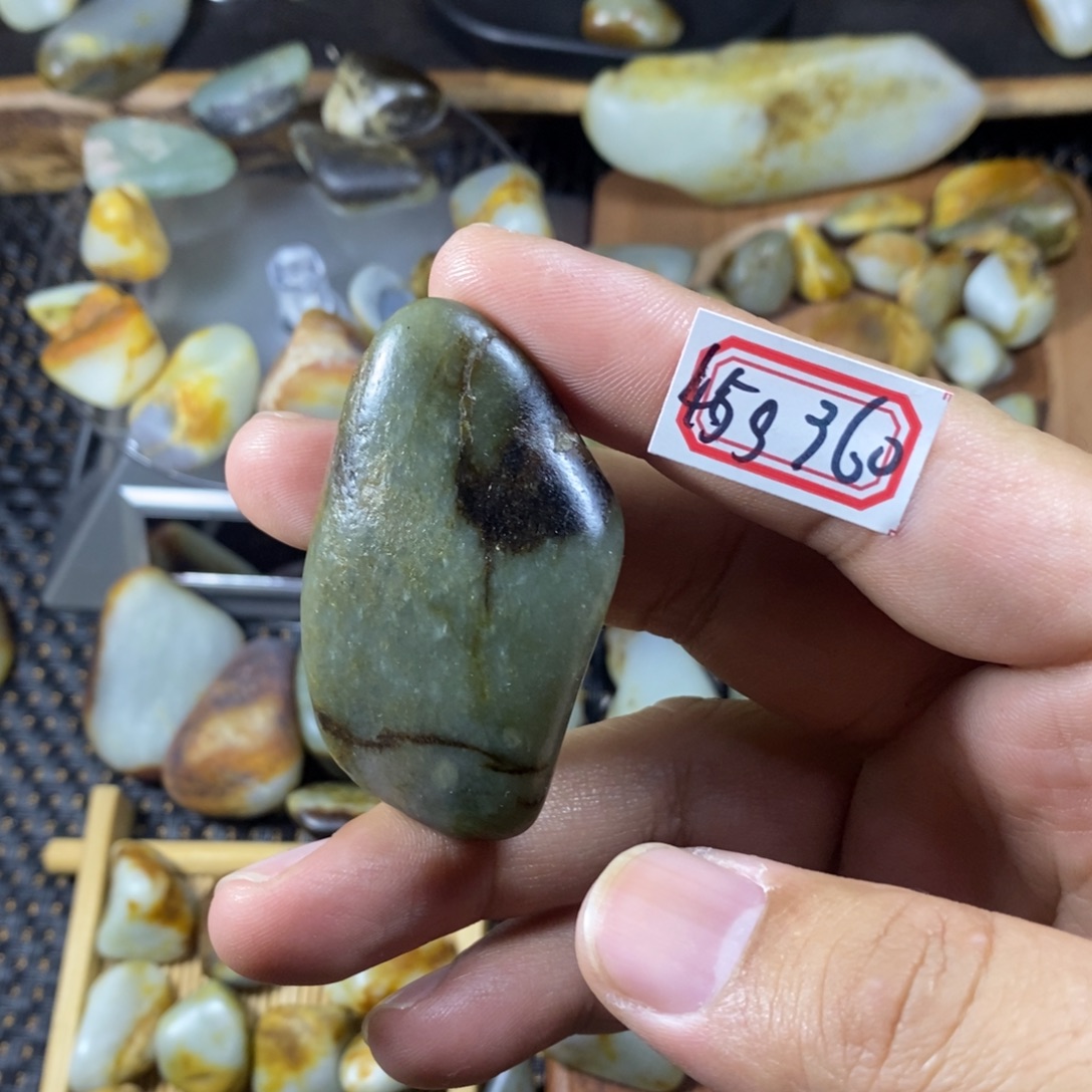 和田玉（糖玉）未镶嵌挂件