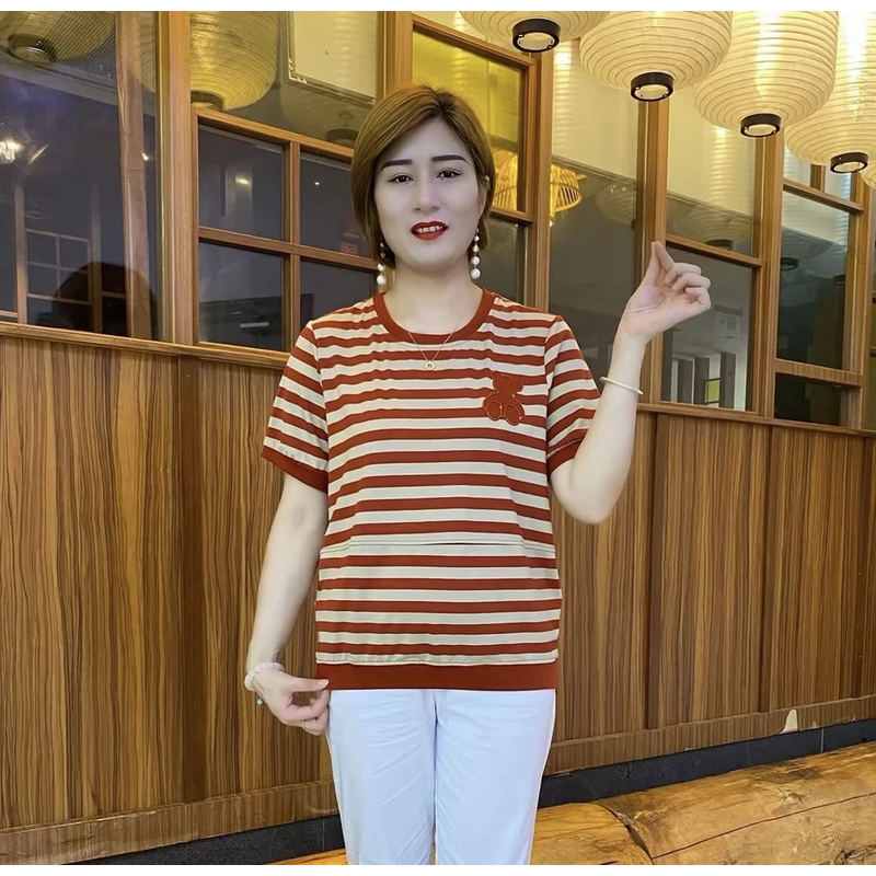 夏季新款时尚百搭休闲圆领条纹T恤女士宽松气质显瘦韩版短袖上衣