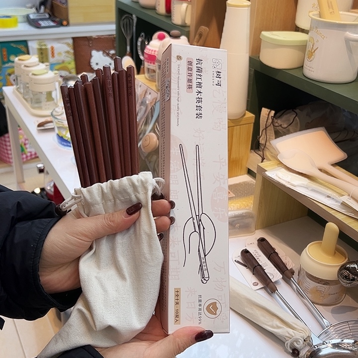 金属树可筷子人仿佛举措