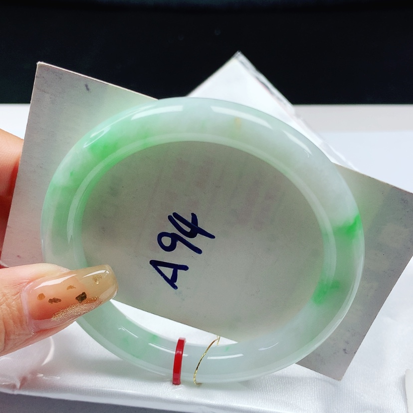 【闪购商品】翡翠手镯未镶嵌 圆条55+