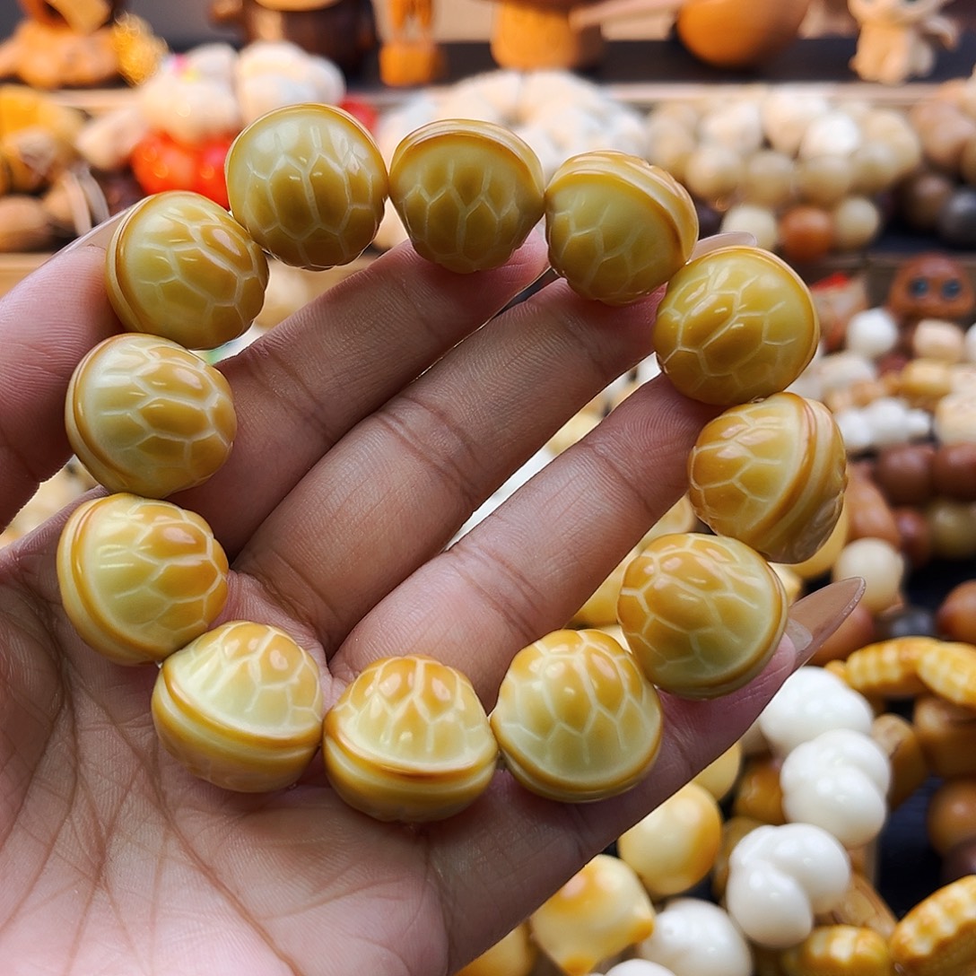 菩提根/象牙果手串富甲一方