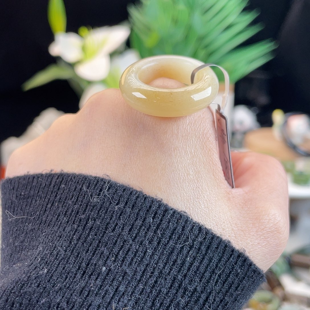 和田玉未镶嵌戒指E49糖桂花甜甜圈18.2