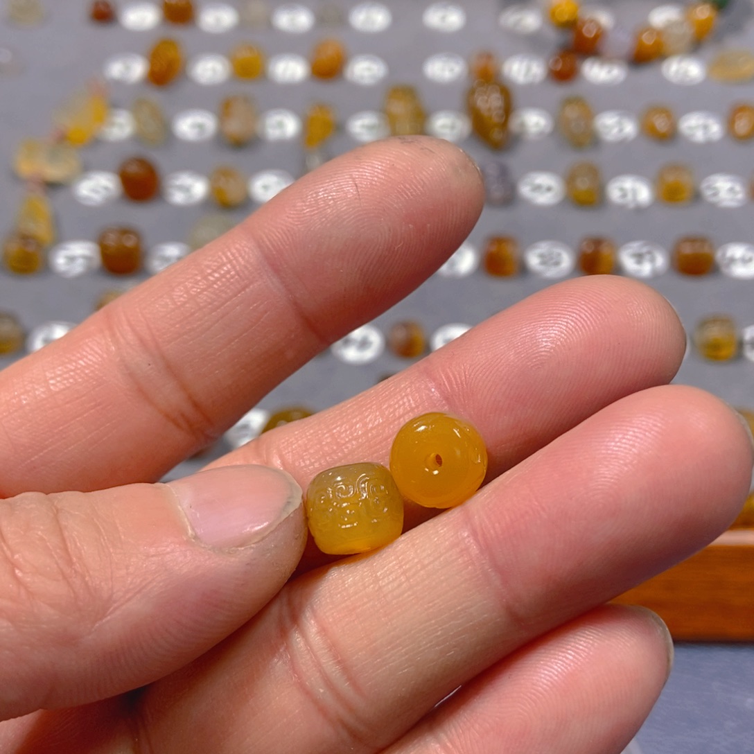 印***建玛瑙/玉髓合金颈饰珠