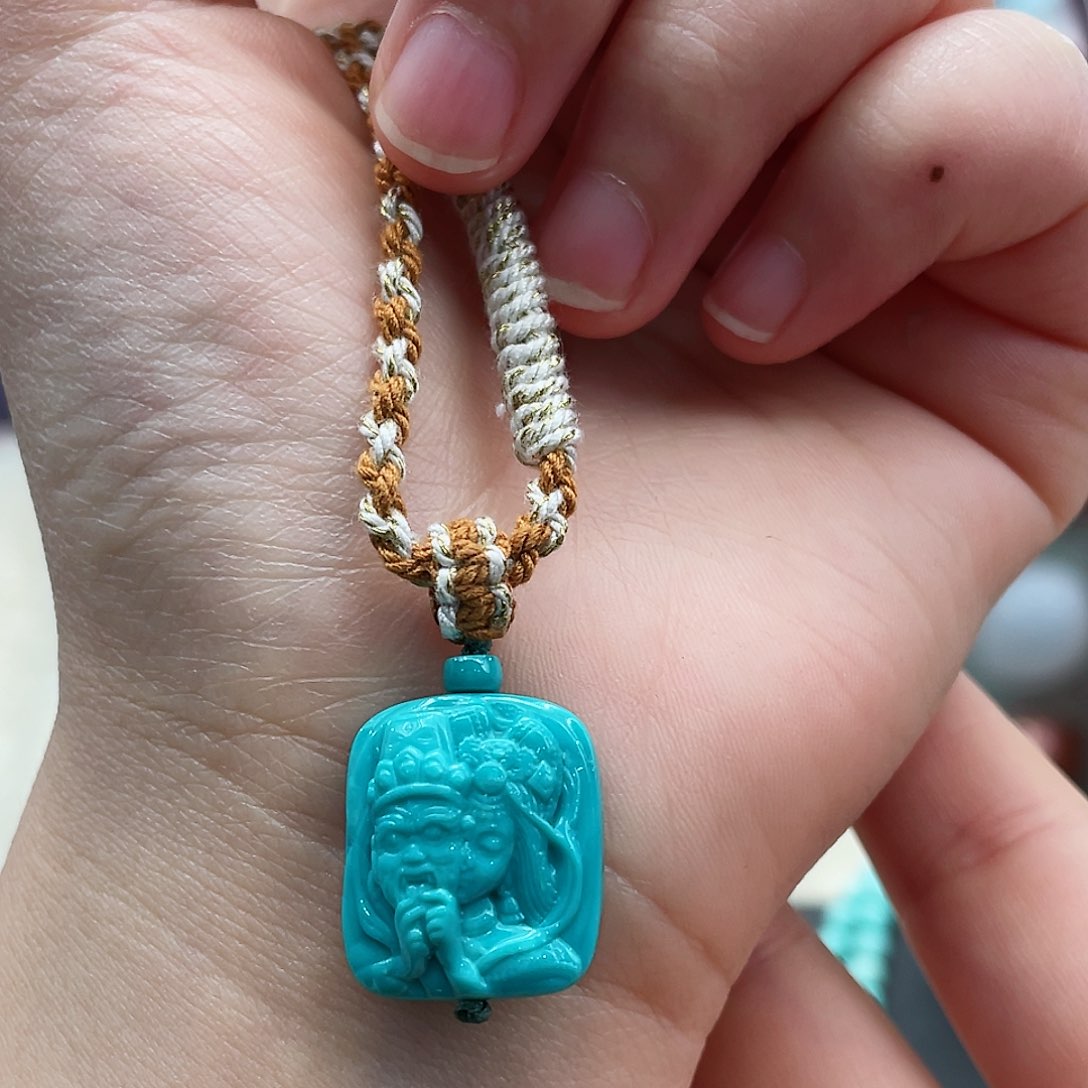 绿松石颈饰未镶嵌