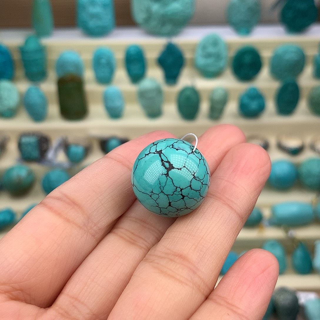 绿松石未镶嵌珠宝奇石18