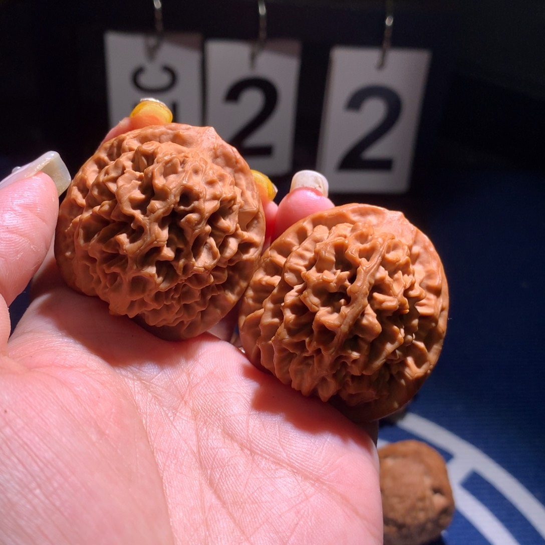 文玩核桃吊坠秦闷