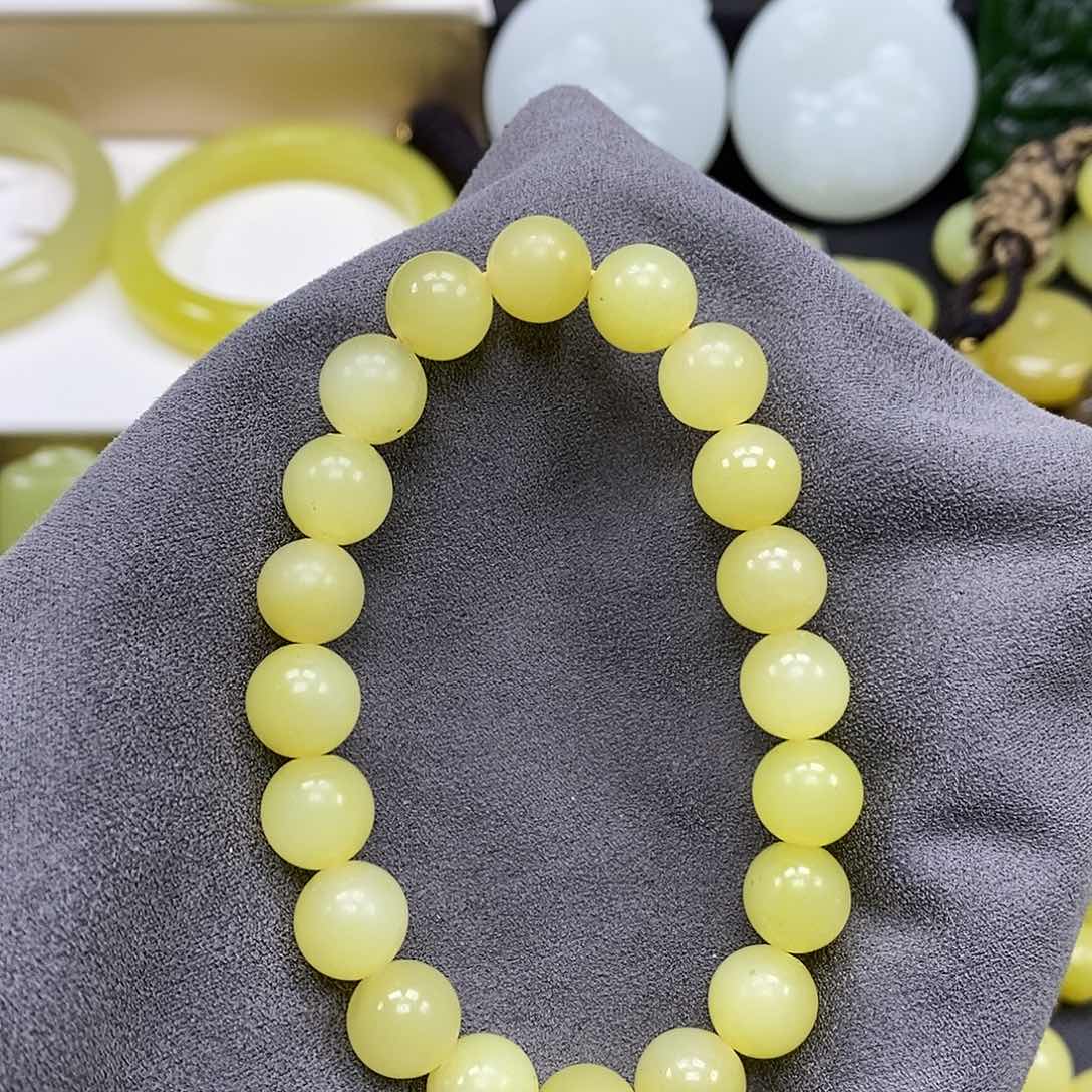 未镶嵌和田玉（黄玉）手串