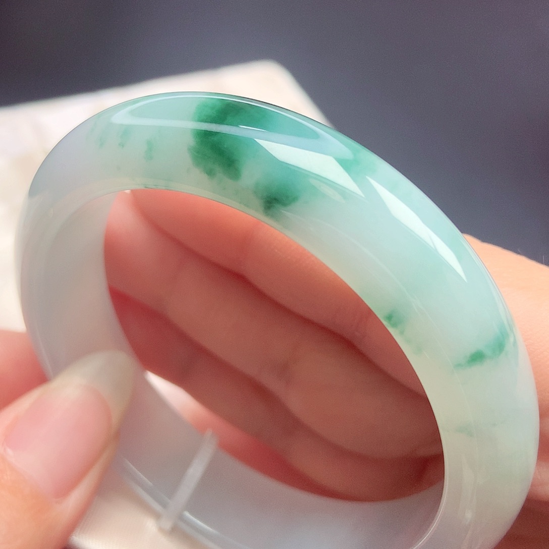 翡翠未镶嵌手镯54圈口