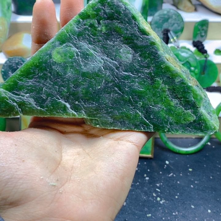 和田玉未镶嵌珠宝半成品