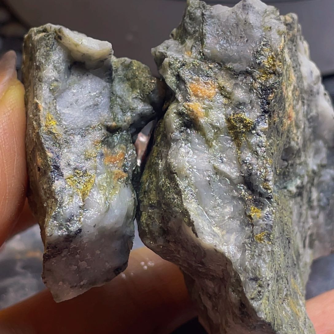 金属喜*洋喜180g金达莱天然矿标