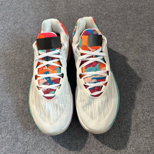 gt2兔年 44码 正品篮球鞋