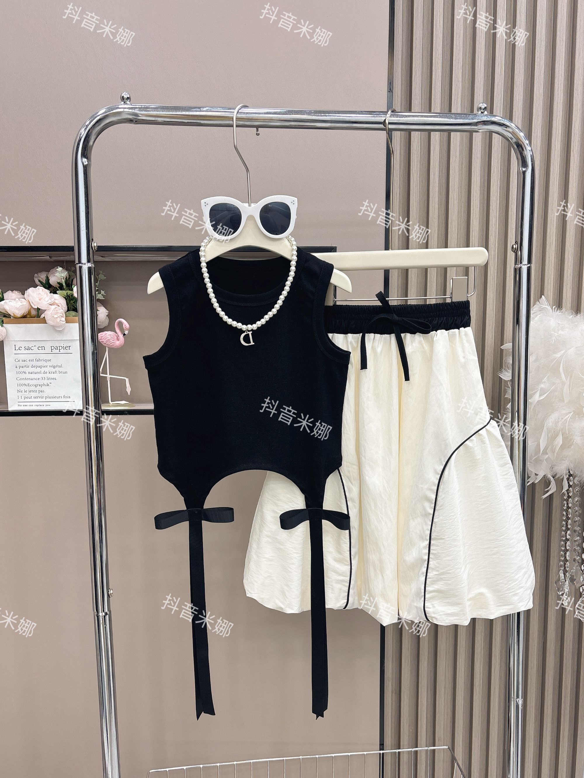 2025夏季女童新款套装6093百搭坎肩黑色短袖上衣双层花苞裙两件套