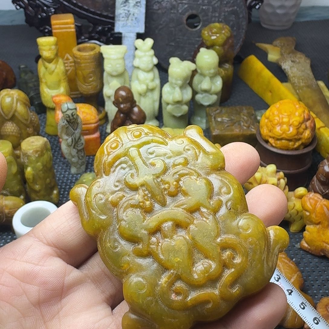 白玉菩提吊坠。。。