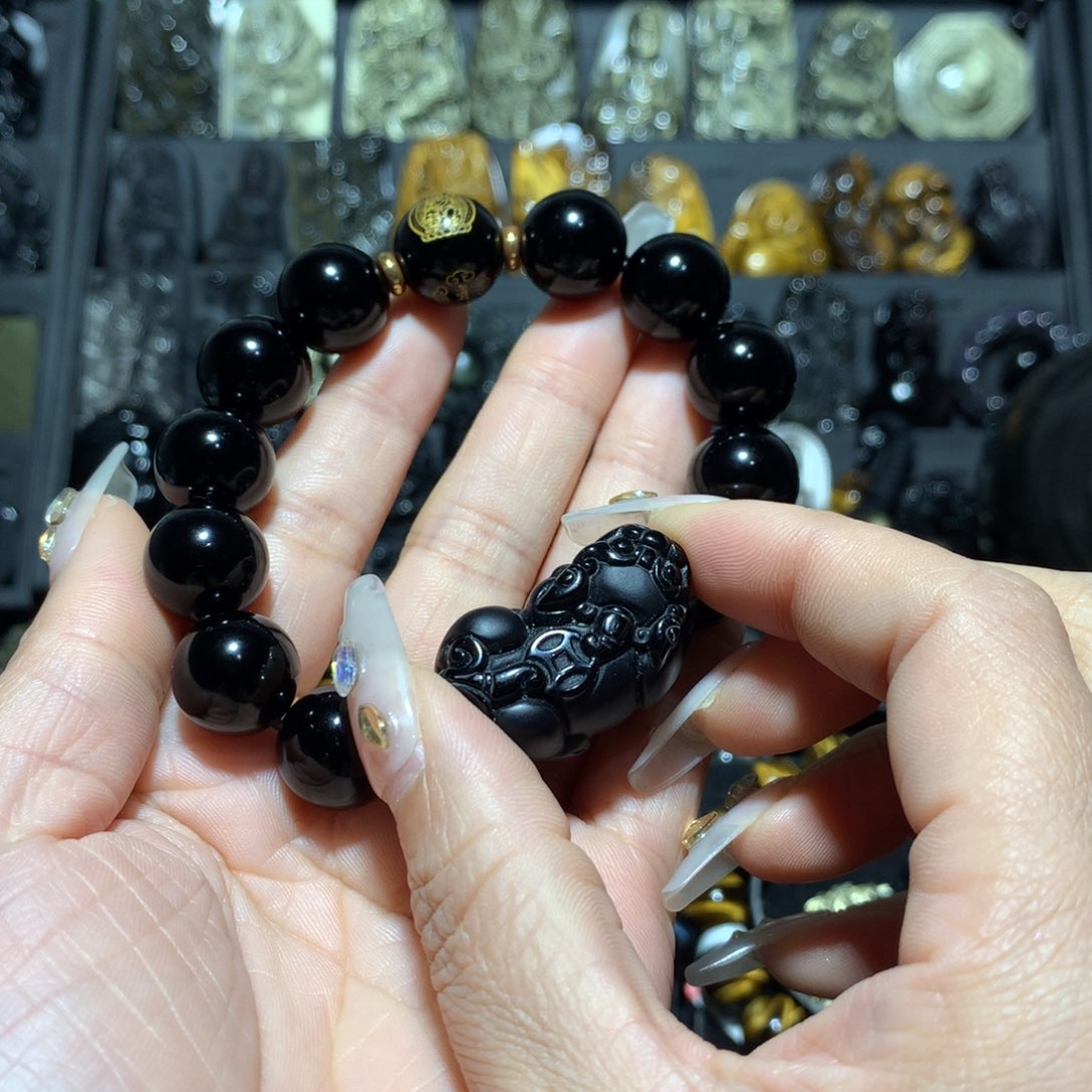 未镶嵌黑曜岩手链旺*