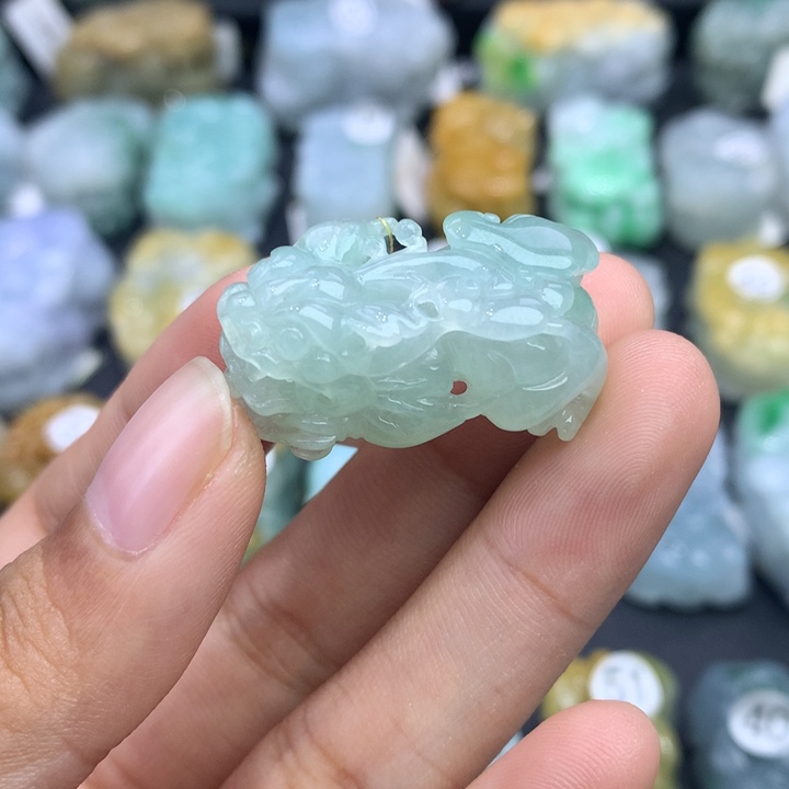 翡翠颈饰未镶嵌后**样天然缅甸翡翠