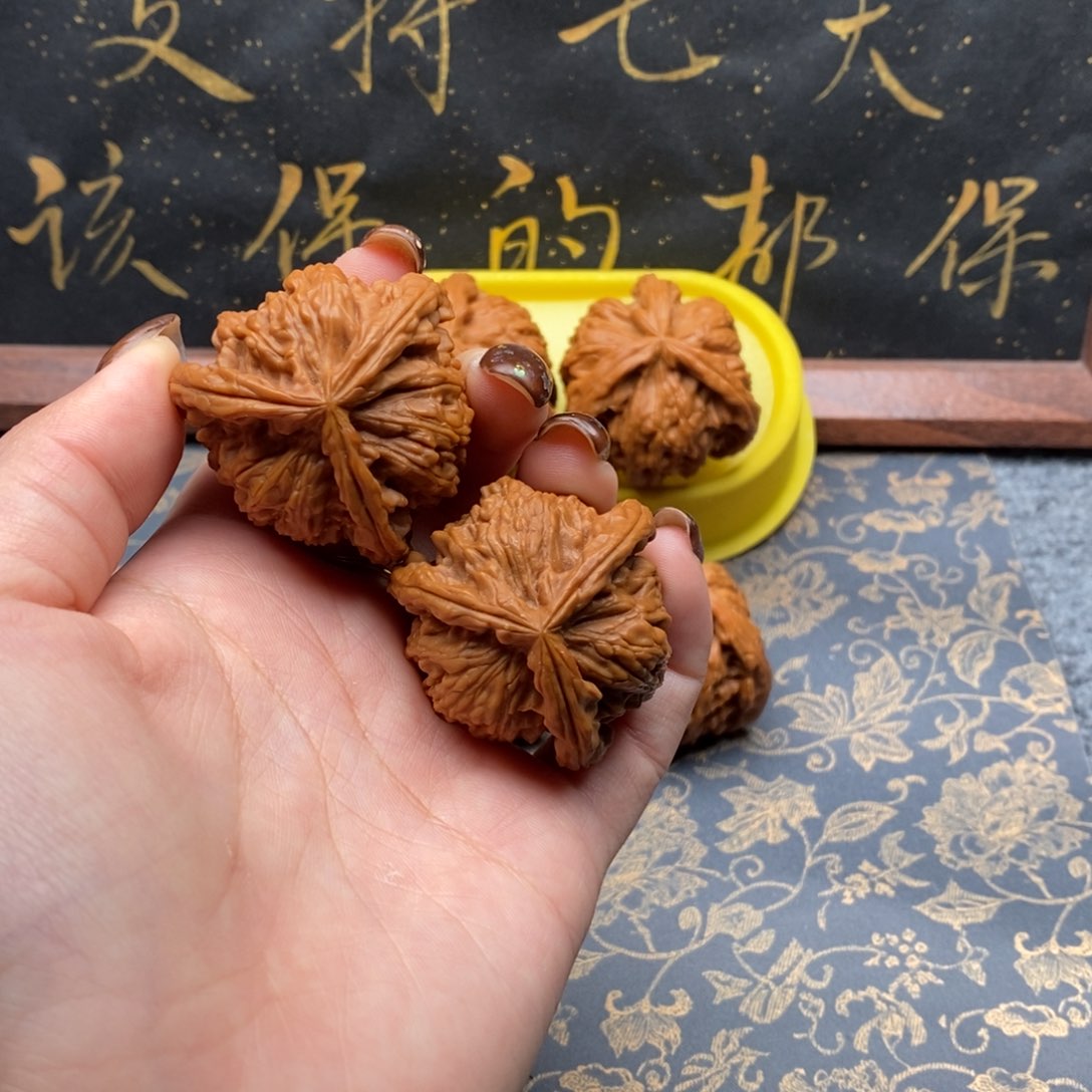 吊坠文玩核桃Z****臧白狮子