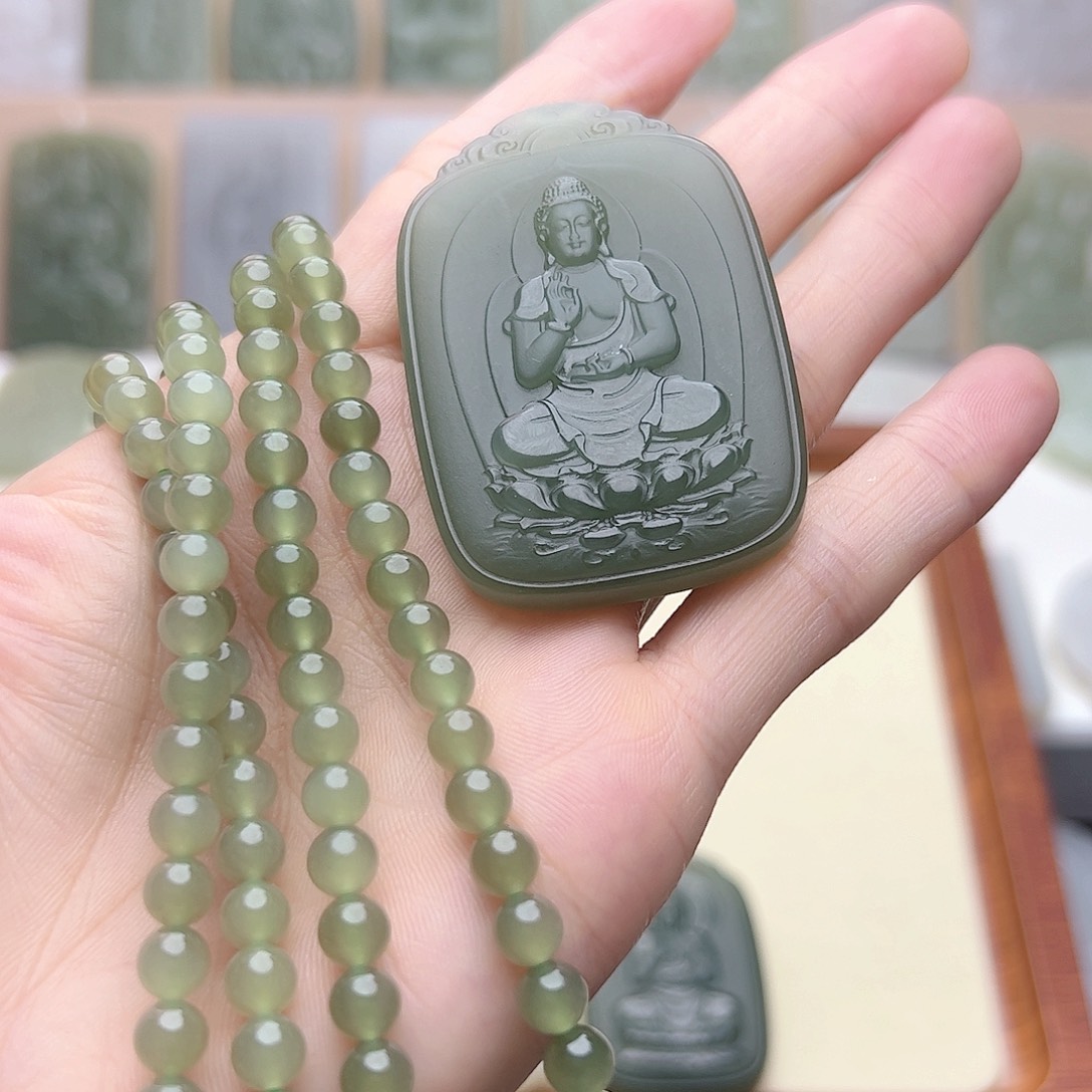 浪***枚和田玉未镶嵌颈饰