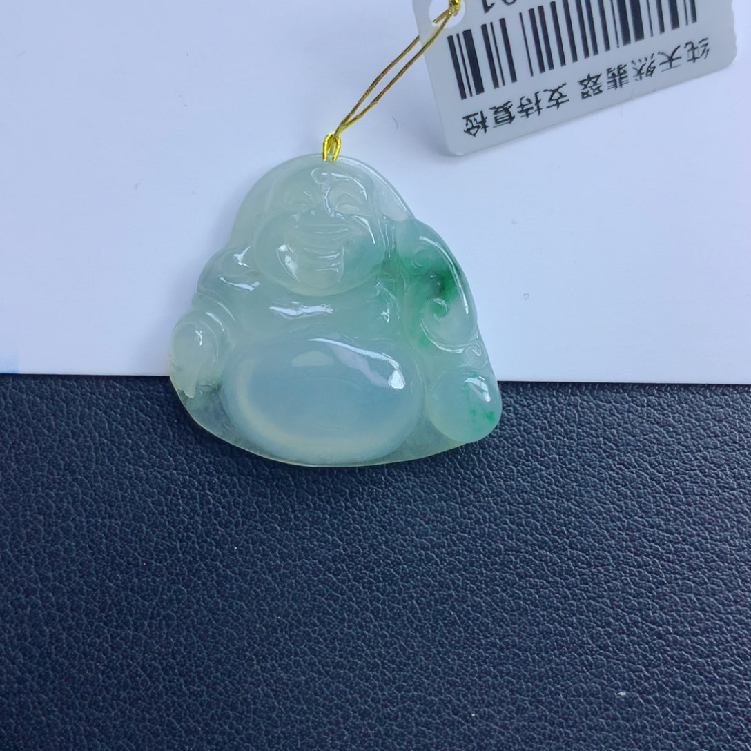 翡翠颈饰未镶嵌佛公