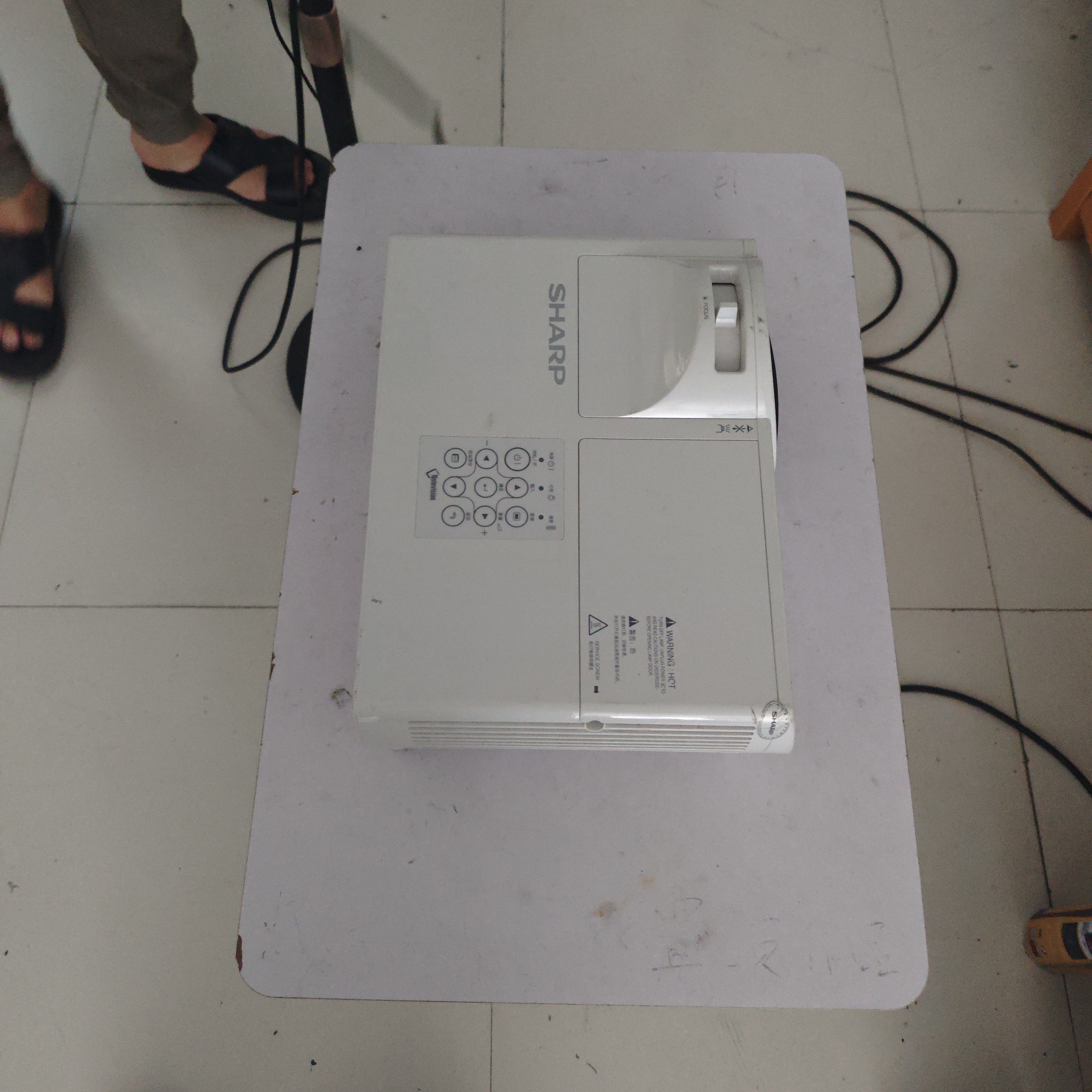 高清夏普投影仪运费到付