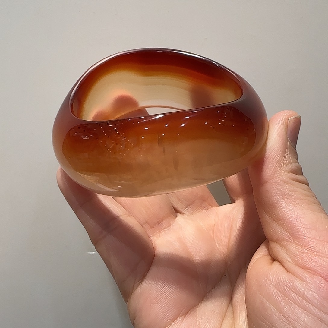 玛瑙/玉髓手镯未镶嵌名**际