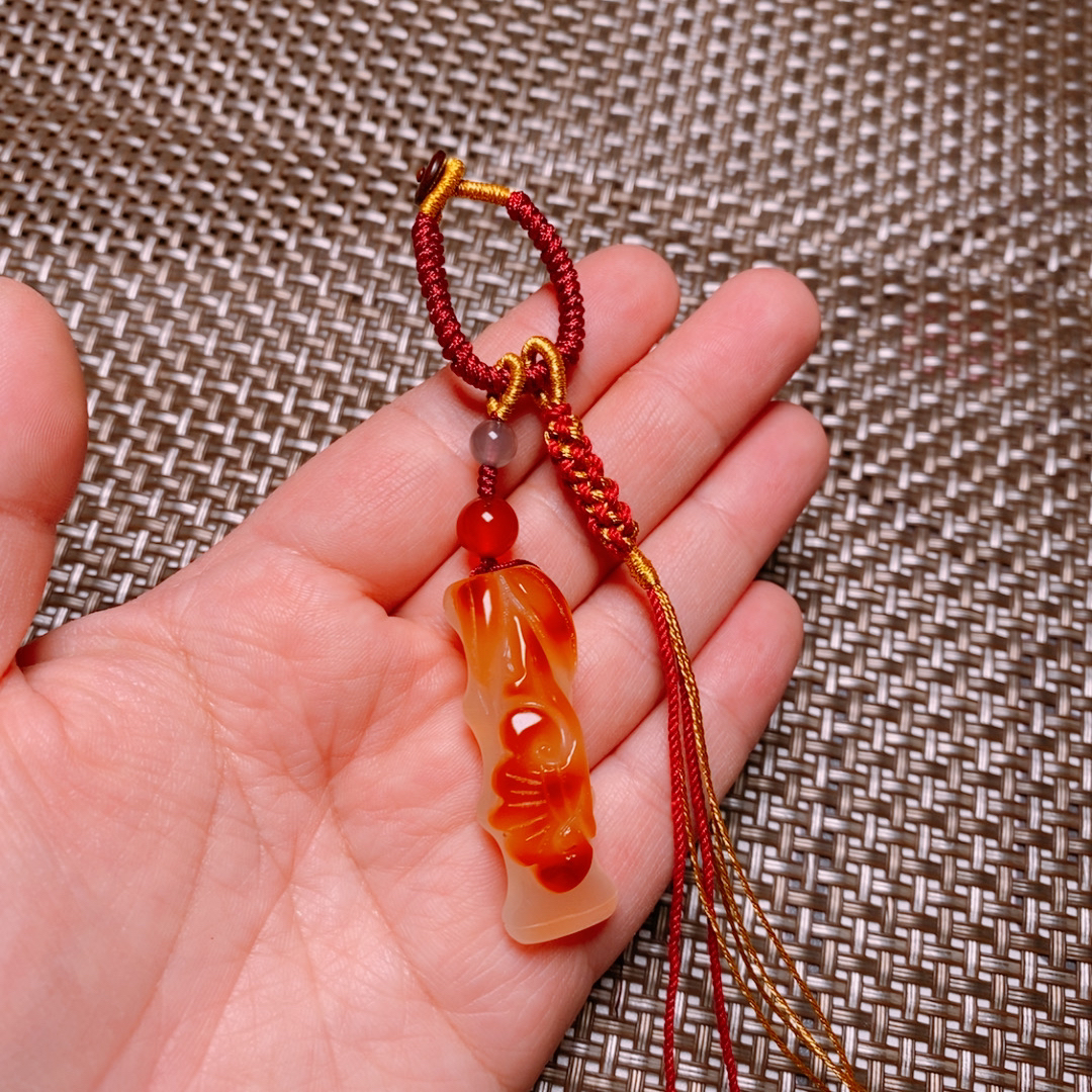 红皮玛瑙俏色竹节吊坠学生款节节高升项链挂件玛瑙步步高升钥匙扣