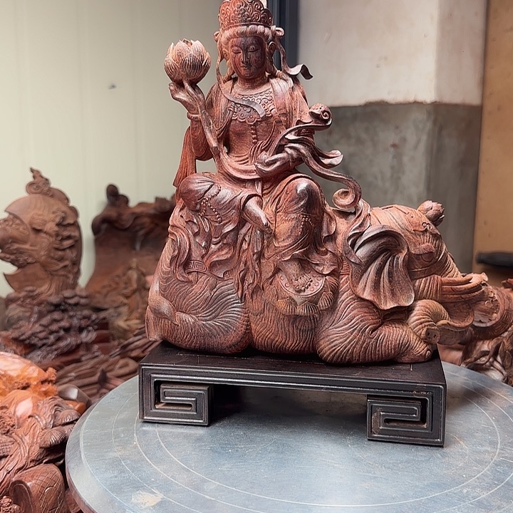 黄花梨/降香黄檀花**雨普贤摆件