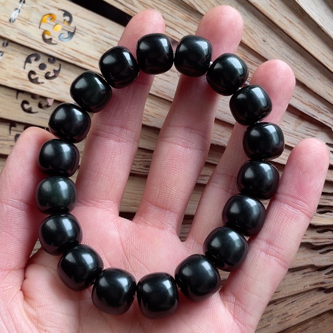 和田玉手串未镶嵌塔11.12老型