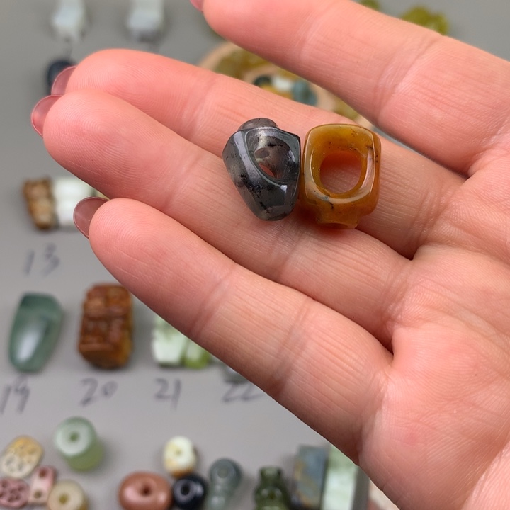 天***化蛇纹石玉未镶嵌文玩百搭配饰