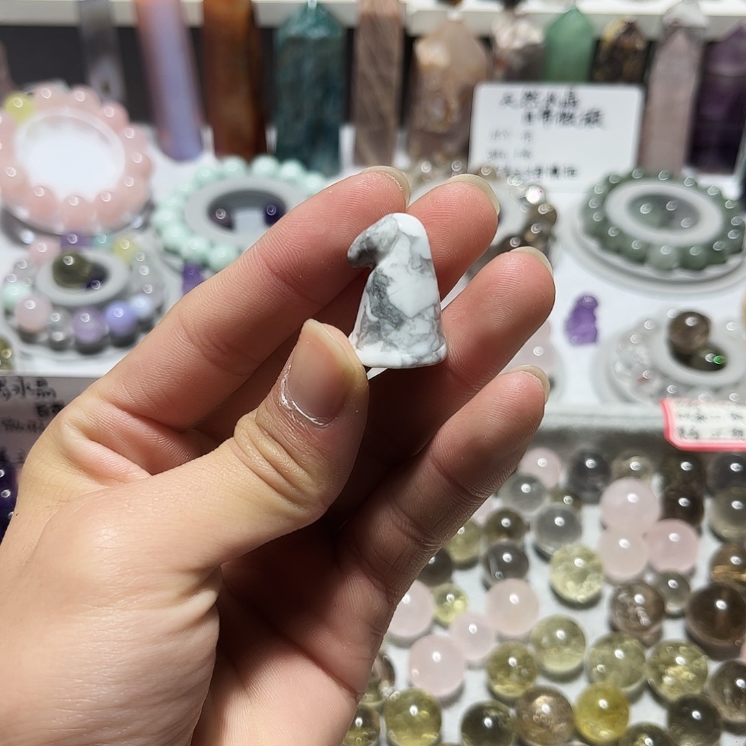 绿松石未镶嵌珠宝奇石开播福利白松石魔法帽