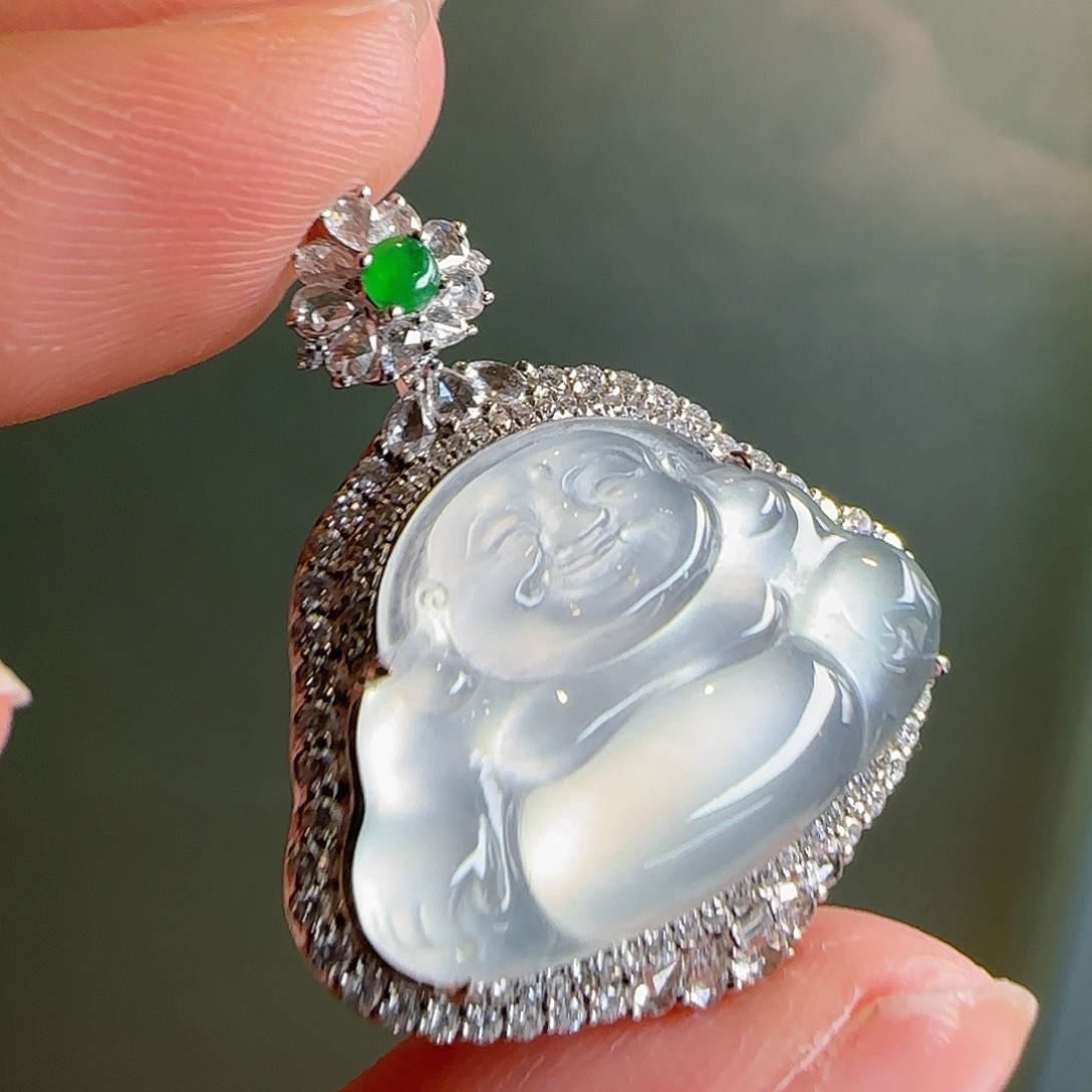 翡翠18K金镶嵌颈饰天然翡翠