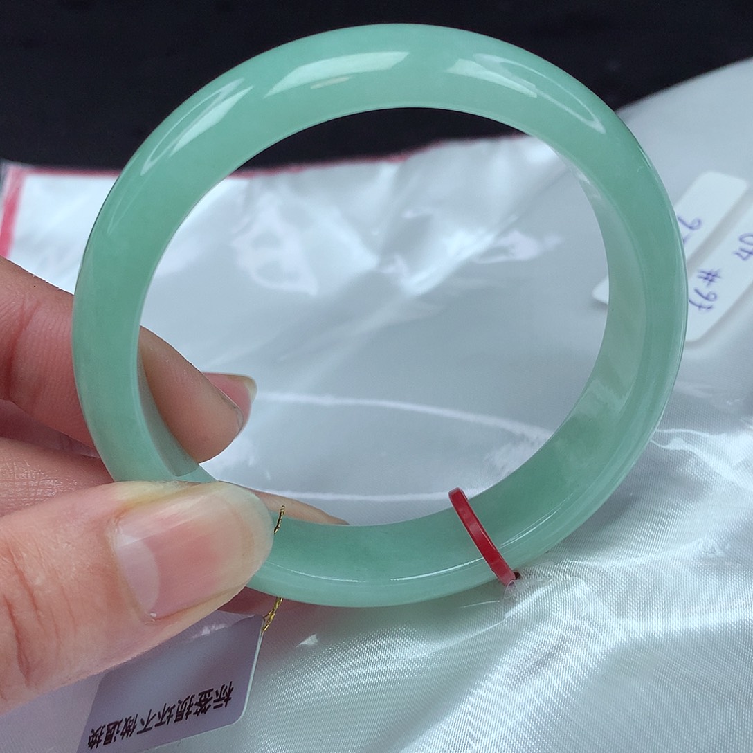 翡翠手镯未镶嵌56圈026