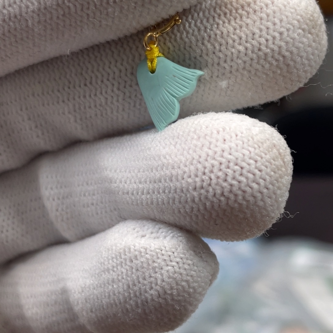 绿松石未镶嵌挂件