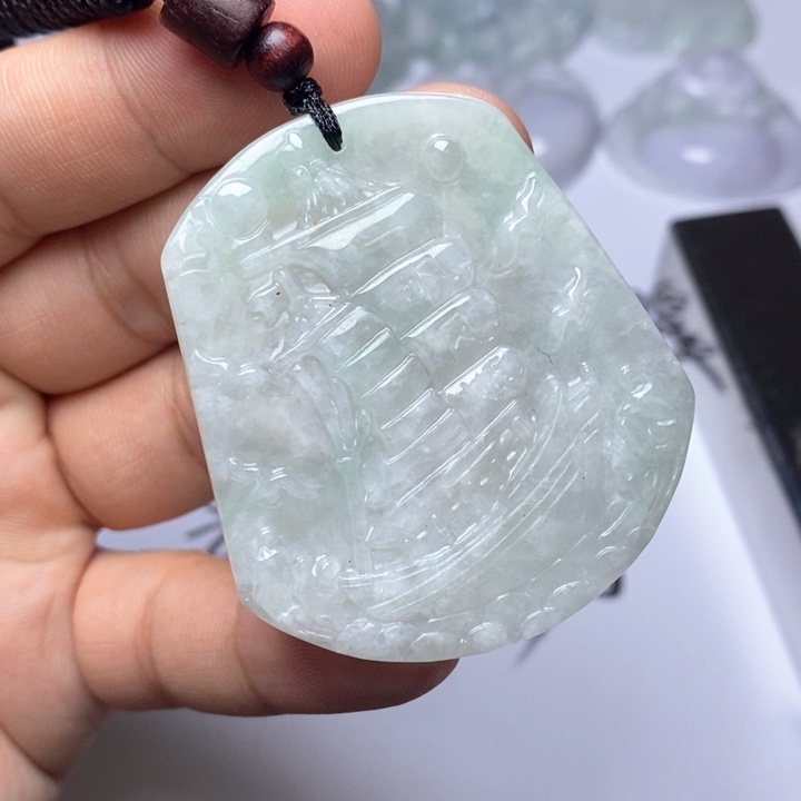 颈饰未镶嵌翡翠翡翠