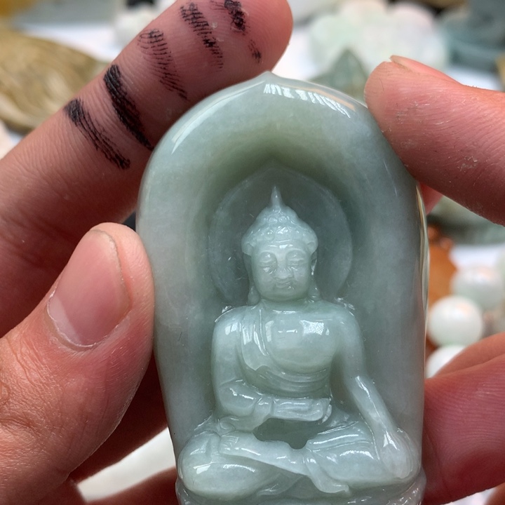 翡翠未镶嵌颈饰保真天然a货翡翠